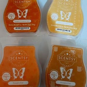New set of 4 SCENTSY pumpkin bars